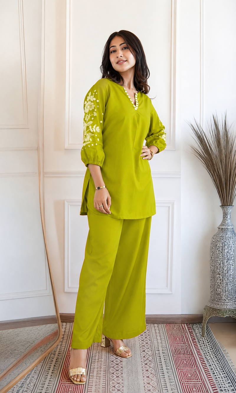 Green Cord Set