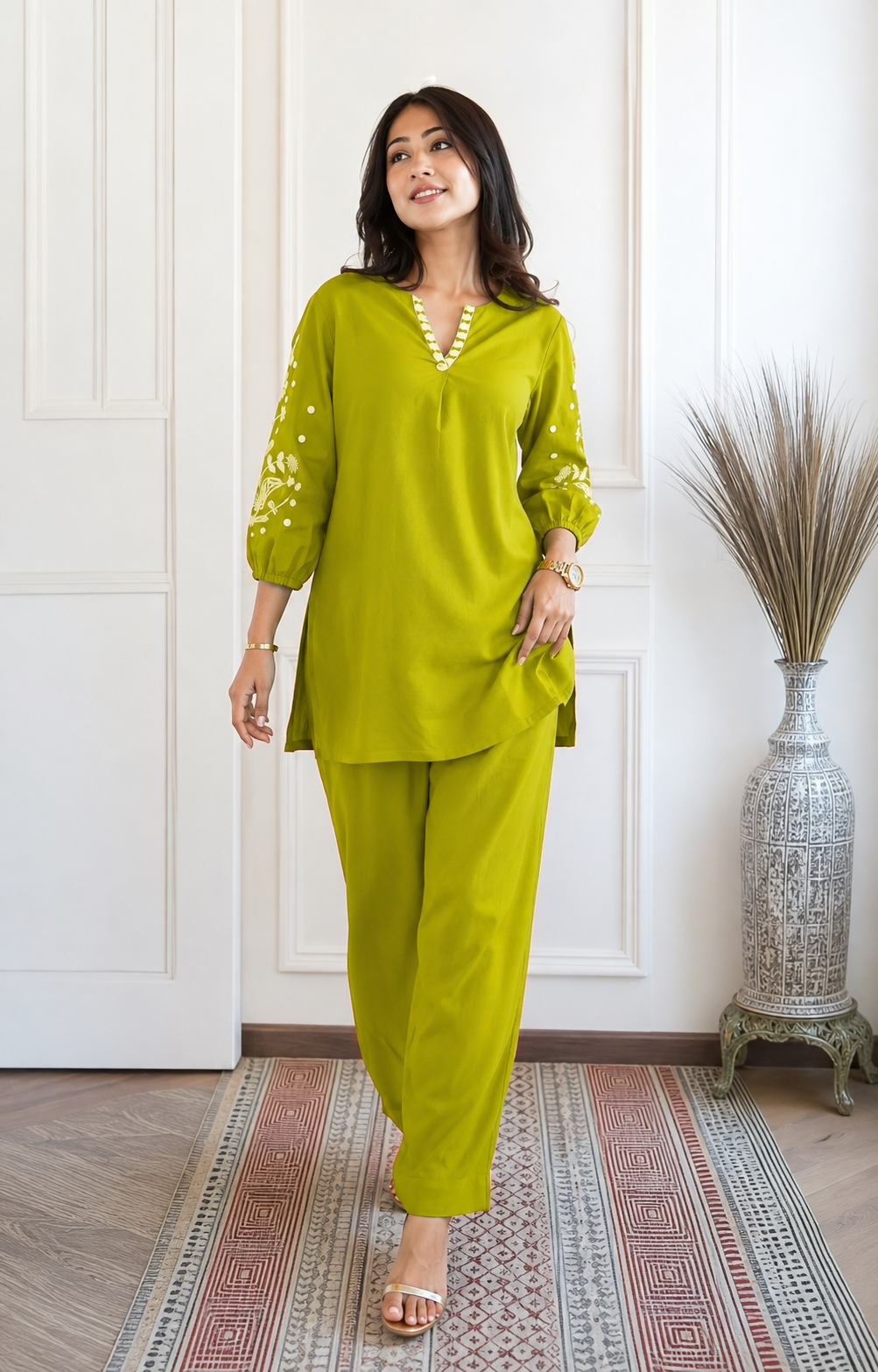 Green Cord Set